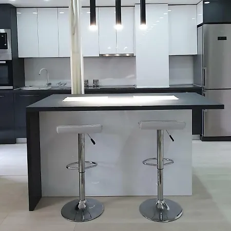 City Center Apartment *